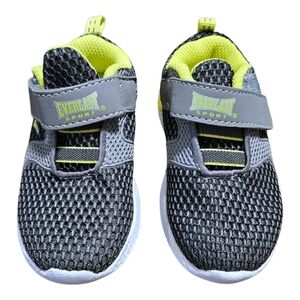 Everlast Baby Shoes Size 6M Gray/Black Mesh Sneakers with Easy Close Strap EUC